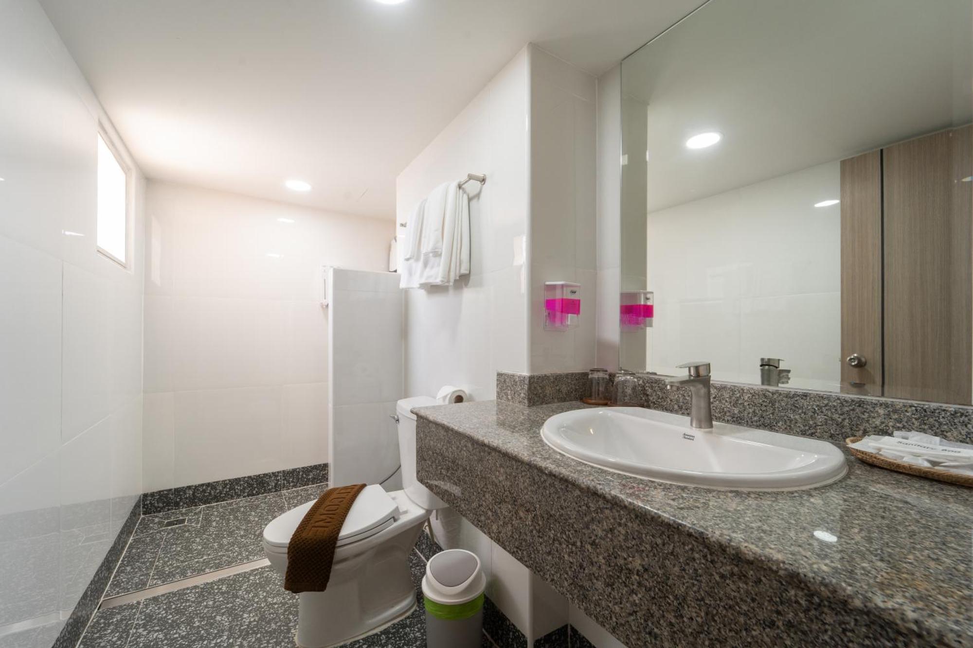 Ventus Phangan โรงแรม